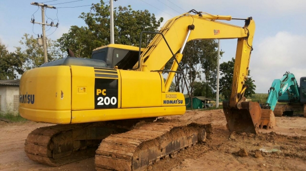 KOMATSU 200-7