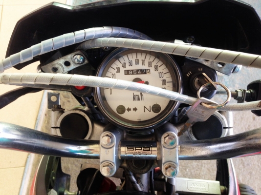 __KSR แต่งสวยๆ แถมอะไหล่หนึ่งกองใหญ่ $ 35,000__