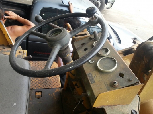 รถตักล้อยางเลี้ยวเอว KOMATSU 507 รถร้านวัสดุ สภาพเดิม สีเดิมอาจไม่สวย เครื่องดี เอวดี