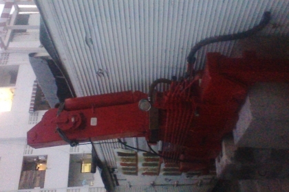 ขาย เครน5ตัน 5ปลอก 4ชัก UNIC  โทร 081-401-2955