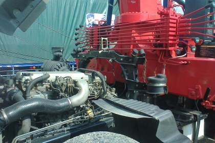 ขาย เครน5ตัน 5ปลอก 4ชัก UNIC  โทร 081-401-2955