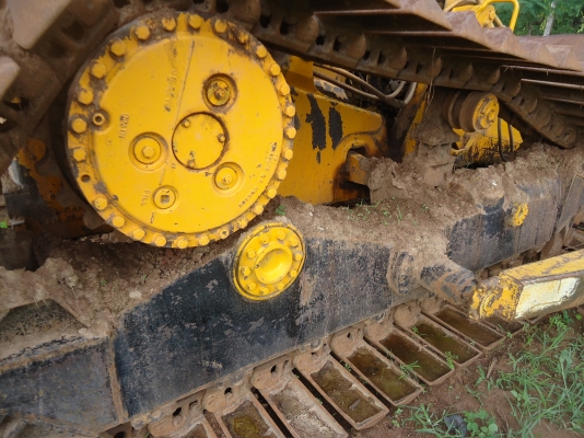 ขายด่วนรถแทร็กเตอร์CATD5Hตีนเป็ดรถสภาพพร้อมใช้งาน