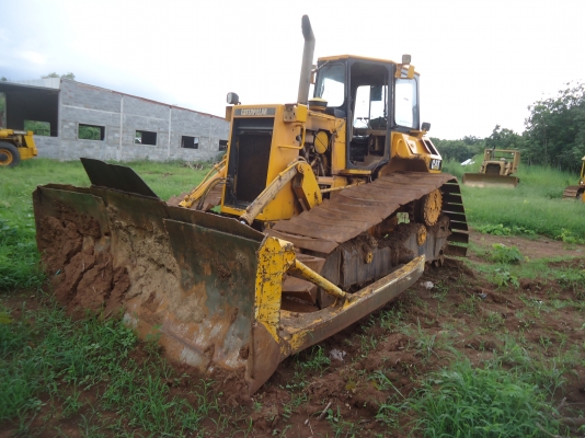 ขายด่วนรถแทร็กเตอร์CATD5Hตีนเป็ดรถสภาพพร้อมใช้งาน