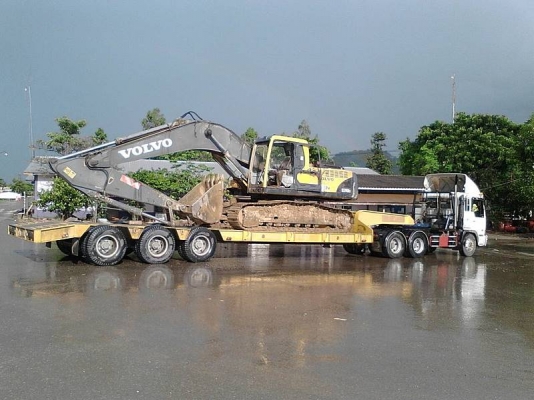 โรเบท..กว้าง.ยาวใหญ่3.2เมตร..พื้นที่บรรทุก8เมตร