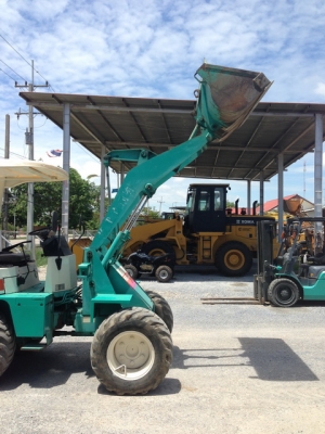 รถตัก MITSUBISHI WS 300A นำเข้าจาก ญี่ปุ่น แท้ๆ 1000\% สวยมากๆ ขายถูกๆ 090-986-2521