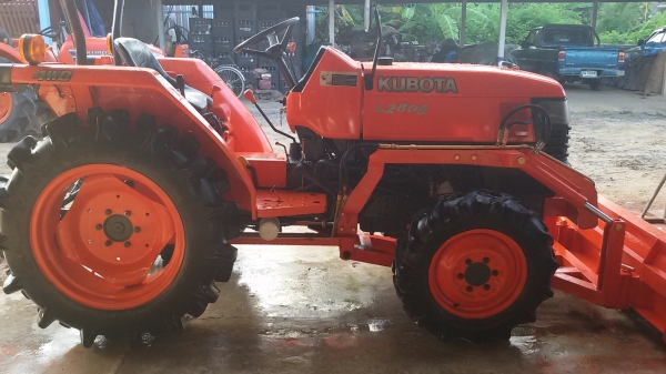 ปัญญาแทรคเตอร์มาแล้ว...จัดมาให้ครับ คูโบต้า L2808 ใบมีด  เล่มทะเบียนพร้อม ส่งทั่วไทย