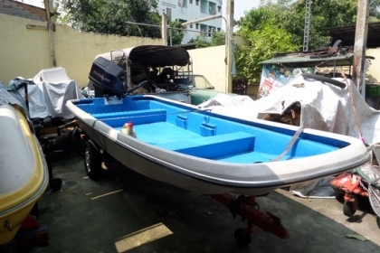 ขาย เรือไฟเบอร์ 3 ลอน 13 ฟุตเรือหล่อใหม่ พร้อมเครื่อง EVINRUDE 40 แรง สภาพพร้อมใช้ ราคา 58,000