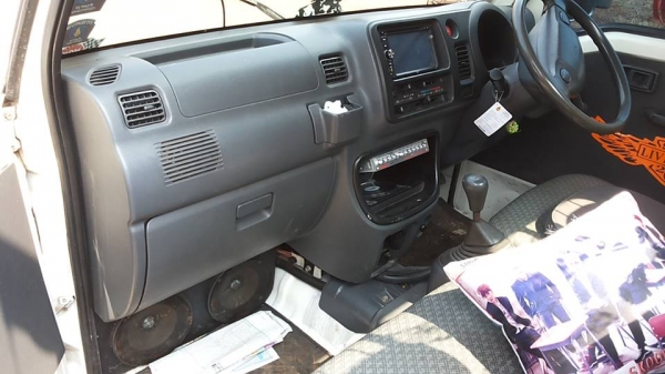 ***ขายแล้วครับขอบคุณ Truck2hand ขาย MINI TRUCK DAIHATSU HIJET S200P 650CC เบนซินหัวฉีด EFI เกียร์ธรรมดา พ.ธรรมดา แอร์ ล้อแม็ก เครื่องเสียง ช่วงล่างหนึบ คัสซีสวยไม่ปะไม่ดาม กระบะเหล็กเปิด3ด้าน สวยๆไม่ผุ ภายในเก๋งสวยสะอาด คอนโซลเต็ม CD-MP3 สีสันดี มีแตกมีลอ