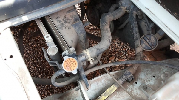 ***ขายแล้วครับขอบคุณ Truck2hand ขาย MINI TRUCK DAIHATSU HIJET S200P 650CC เบนซินหัวฉีด EFI เกียร์ธรรมดา พ.ธรรมดา แอร์ ล้อแม็ก เครื่องเสียง ช่วงล่างหนึบ คัสซีสวยไม่ปะไม่ดาม กระบะเหล็กเปิด3ด้าน สวยๆไม่ผุ ภายในเก๋งสวยสะอาด คอนโซลเต็ม CD-MP3 สีสันดี มีแตกมีลอ