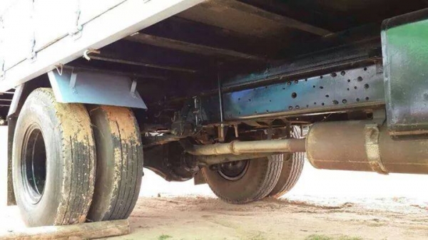 ขายISUZU NPR120แรง ฝาขาวยาว5เมตร เครื่องดี แคชซีสวย ยางดี ภายในสวย สภาพพร้อมใช้งาน เอกสารพร้อมโอน สนใจโทร 090-8588220คุณนะ ID:narong498 หรือ www.truck.in.th/498