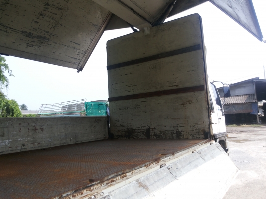 ขายตู้เปิดปีกบินได้80000