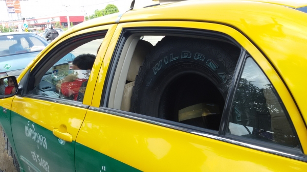 ขายแล้วครับยางใหม่ falken 265 75 16เส้นละ2900