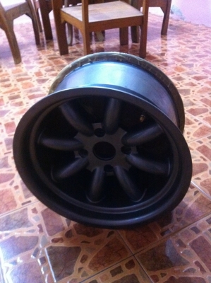 ขายล้อกล้วย ขอบ 15" กว้าง 8" 4:114 สภาพสวยงาม