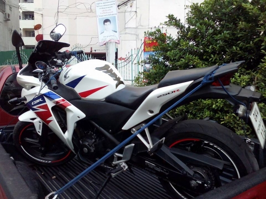 ขาย HONDA CBR 250 ABS ปี 55 สภาพเดิมๆ,เครื่องดี ไม่ดัง,ยางหน้า และหลังดอกหมดแล้ว,เล่มพร้อมชุดโอน
