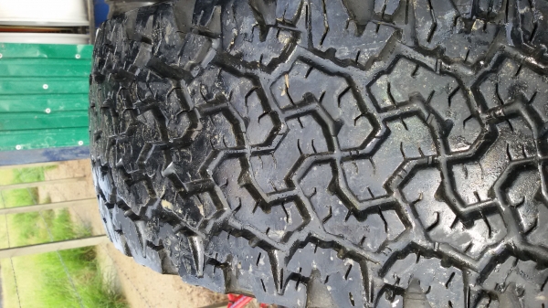 ขายล้อขอบ15 6รูพร้อมยาง31x10.5 BFชุดละ8500