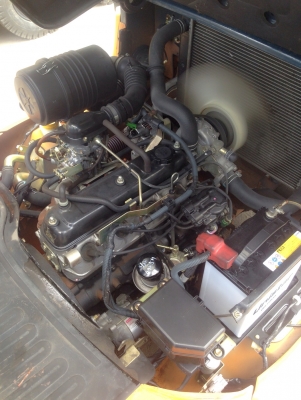 -:-*&bull;*ข า ย ร ถ ย ก เ ก่ า น อ ก*&bull;*-:-TOYOTA 7FG25 เสาสูง4เมตร งายาว1.20เมตร สนใจติดต่อ083-062-0223