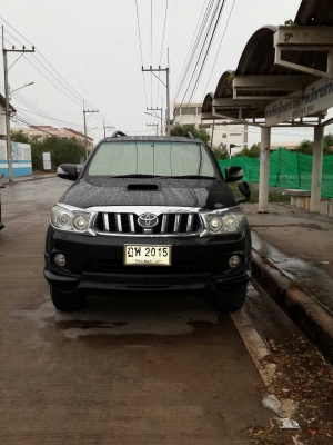 ขายรถบ้านTOYOTA FORTUNER3.0V เกียร์AT/WDดีเซลปี2010