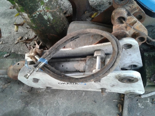 ขายหัวกระแทกไฮโดรลิคแบ็คโฮPC60หรือ40(ขายแล้วครับ..ส่งไปขอนแก่นแล้วครับ)