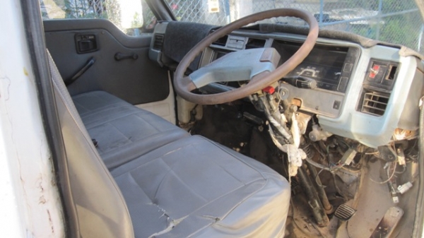 รถตู้บัดดี้ ไว้รับนักเรียนหรือบรรทุกของ รถตู้บัดดี้ ไว้รับนักเรียนหรือบรรทุกของ