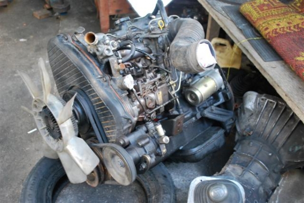 ขายเครื่อง 2Lพร้อมเกียร์ ขายเครื่อง 2Lพร้อมเกียร์