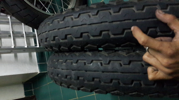 ขายยาง sr ขอบ18 หน้าหลัง