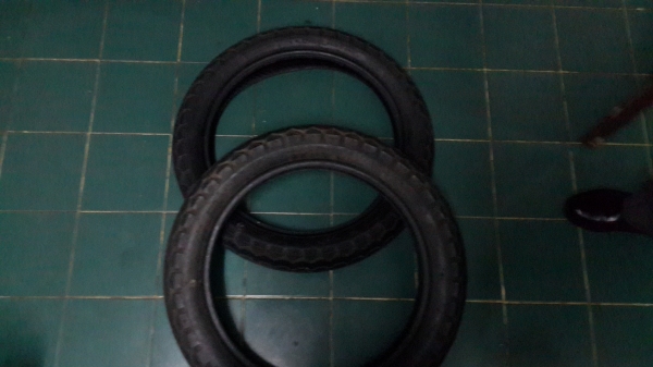 ขายยาง sr ขอบ18 หน้าหลัง