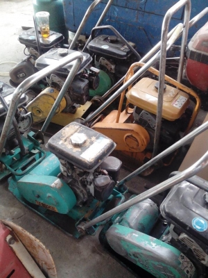 ขายเครื่องตบดินเก่าญี่ปุ่น 3-5 TON