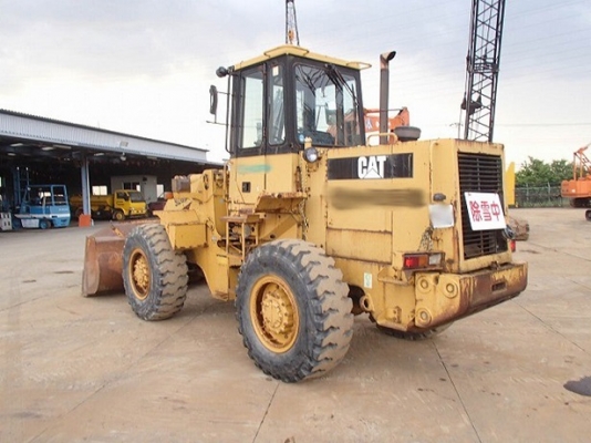 รถตัก CAT 926E นำเข้าจากญี่ปุ่น สวย พร้อมใช้งาน ขายถูก 090-986-2521