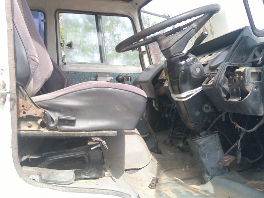 ขายเทลเลอร์ บรรทุกรถเกี่บว hini เครื่อง EH700 ราคา 680000 ต่อรองได้ครับ