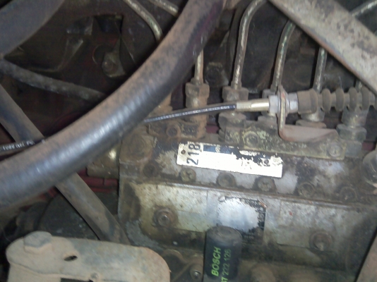 ขายเทลเลอร์ บรรทุกรถเกี่บว hini เครื่อง EH700 ราคา 680000 ต่อรองได้ครับ