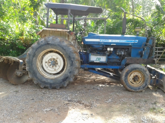 รถไถนาฟอร์ด6600สวยพร้อมใช้งาน  ติดต่อ080-1405528