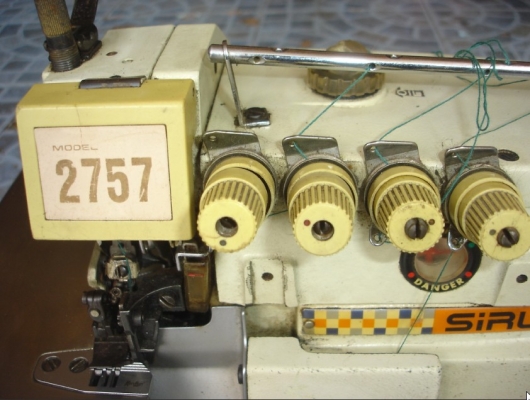 ขายหัวจักรโพ้ง 4เส้นSIRUBA 516M2-35