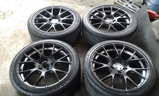 ขายล้อแม็คพร้อมยาง BBS ขอบ18 5 รู T.0851713153