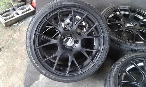 ขายล้อแม็คพร้อมยาง BBS ขอบ18 5 รู T.0851713153