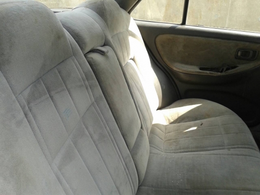 Nissan Sentra ปี1994 สีเทา เครื่องหัวฉีด เกียร์ออโต้ แก็ส LPG พร้อมใช้งาน