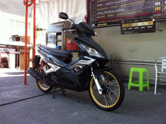 ขออนุญาติขาย Honda Airblade 110 โช๊ค YSS ตัว TOP โอนให้ฟรีครับ
