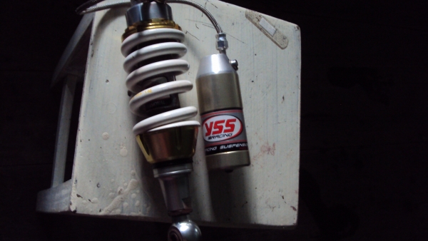 ขายโช้ค yssของแท้ครับ1600บาท