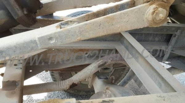 รถบรรทุก 6 ล้อ ISUZU Npr และ รถไถฟอร์ด 6610