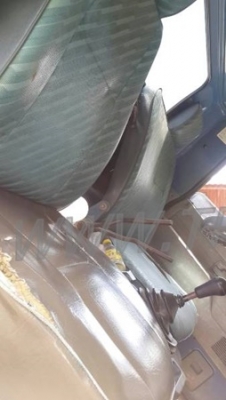 รถบรรทุก 6 ล้อ ISUZU Npr และ รถไถฟอร์ด 6610