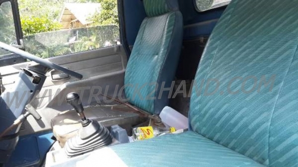 รถบรรทุก 6 ล้อ ISUZU Npr และ รถไถฟอร์ด 6610