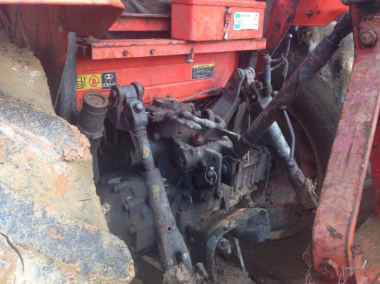 ขายรถไถ2เพลาKUBOTA M9000 ใช้งาน 7,035 ช.ม.เล่มทะเบียน สนใจโทร 081-970-1072