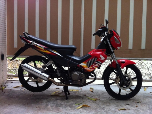 ขออนุญาติขาย Honda Sonic 125 รุ่นไมล์ขาว ตัว TOP ล้อแม็ก โอนให้ฟรีครับ