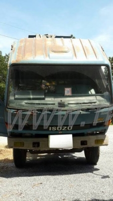 รถบรรทุก 6 ล้อดั้มพ์ ISUZU NPR