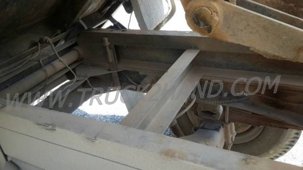 รถบรรทุก 6 ล้อดั้มพ์ ISUZU NPR