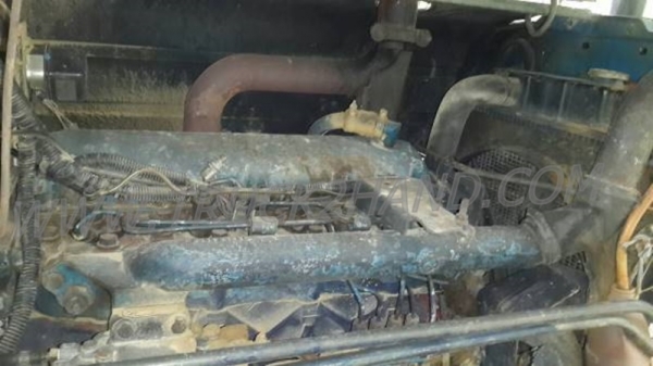 รถไถฟอร์ด6610เพลาเดียวเสื้อลาย