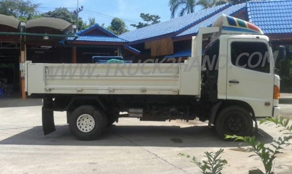 รถบรรทุก 6 ล้อดัมพ์ HINO MEGA FC 150 แรงม้า รถบรรทุก 6 ล้อดัมพ์ HINO MEGA FC 150 แรงม้า