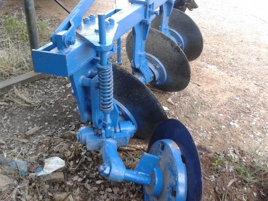 ขายผาน 3  รถไถใหญ่ฟอร์ด