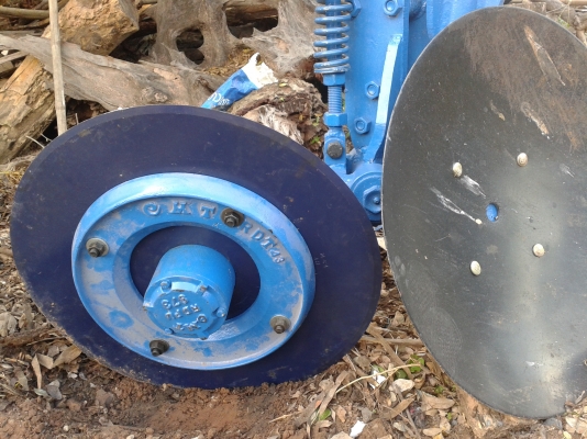 ขายผาน 3  รถไถใหญ่ฟอร์ด