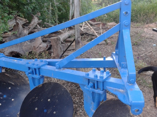 ขายผาน 3  รถไถใหญ่ฟอร์ด