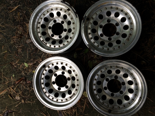 ขายล้อลายหยดน้ำคับ